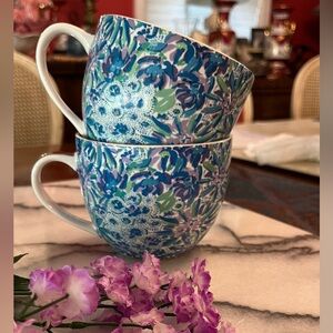 2 Lilly Pulitzer Coffee Mugs, Purple Lion w Blue Green Floral & Gold Handles